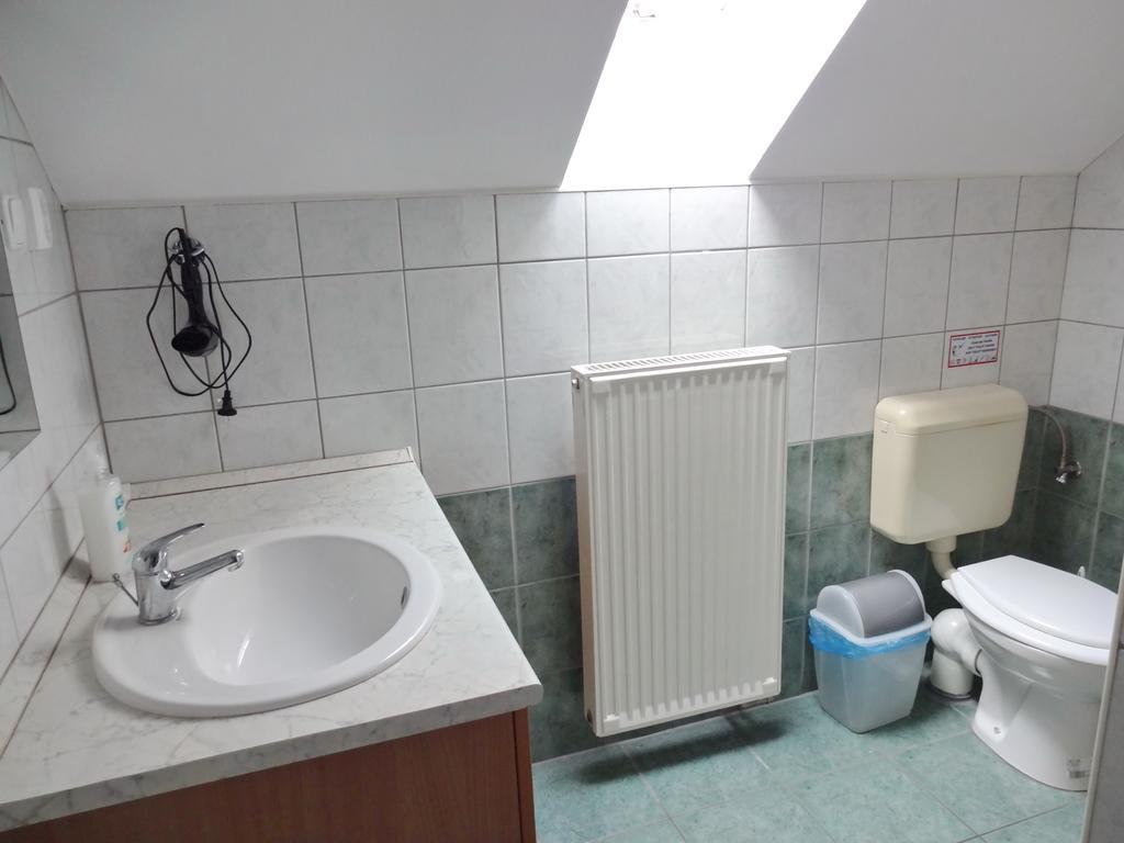 Albizia Apartments Balatonfured Bagian luar foto